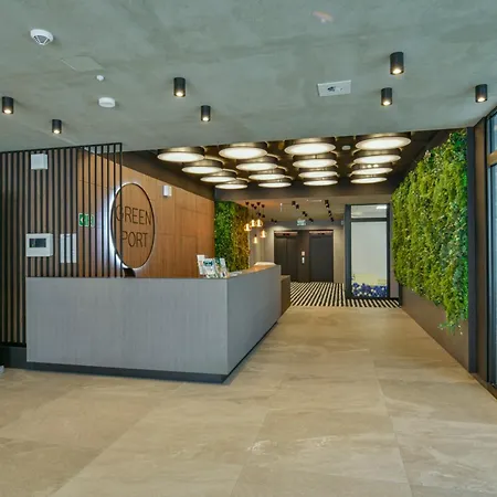 Green Port Klimatyczny z basenem, jacuzzi i sauną - ADMUS *