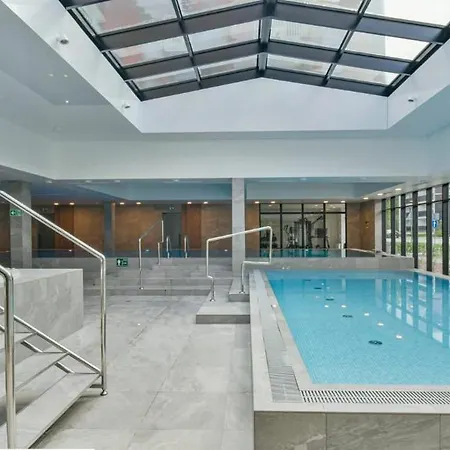 Green Port Klimatyczny z basenem, jacuzzi i sauną - ADMUS