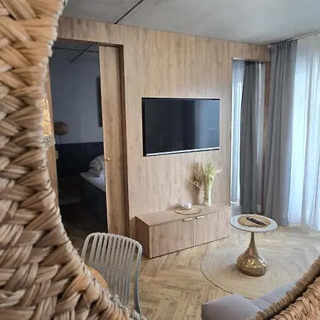 Port Klimatyczny Z Basenem, Jacuzzi, Sauna I Klimatyzacja- Admus Apartment *