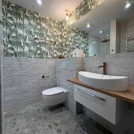 Apartment Port Klimatyczny Z Basenem, Jacuzzi, Sauna I Klimatyzacja- Admus *