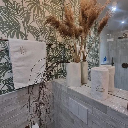 Apartment Port Klimatyczny Z Basenem, Jacuzzi, Sauna I Klimatyzacja- Admus