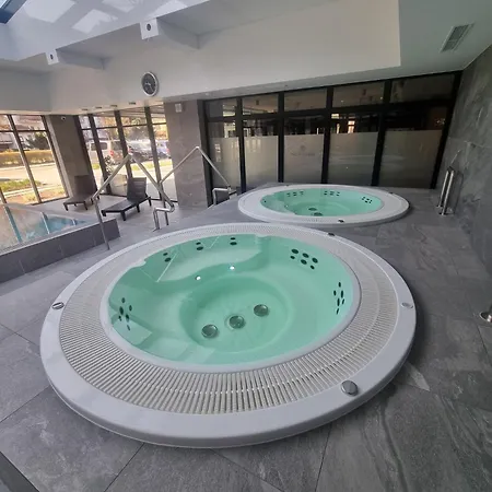 Port Klimatyczny Z Basenem, Jacuzzi, Sauna I Klimatyzacja- Admus * Kolobrzeg