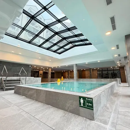 Port Klimatyczny Z Basenem, Jacuzzi I Sauna - Admus