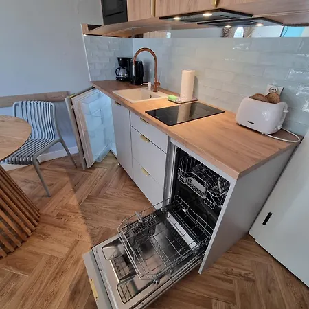 Port Klimatyczny Z Basenem, Jacuzzi, Sauna I Klimatyzacja- Admus Apartment