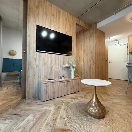 Apartment Port Klimatyczny Z Basenem, Jacuzzi, Sauna I Klimatyzacja- Admus *